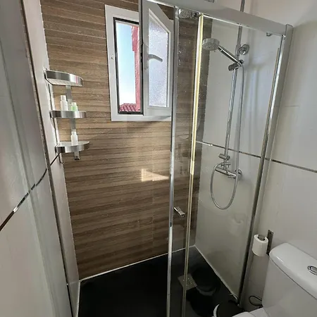 Peaceful With Amazing Sea Views And Free Parking Appartement